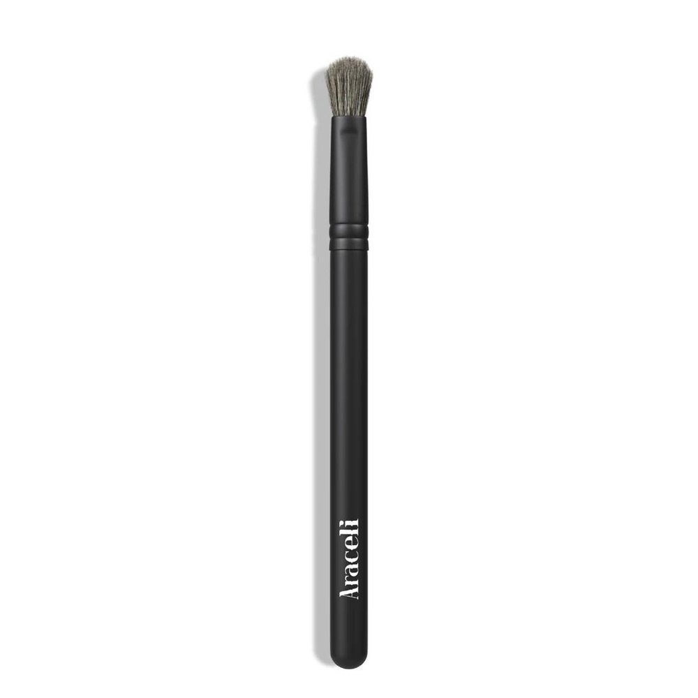 ✨SALE✨ Araceli Beauty Chiquita Blending Brush